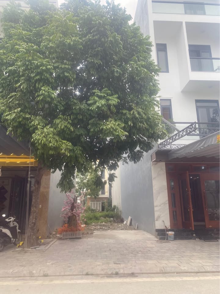 Nhà Mặt Tiền Kinh Doanh 70m² - Ngay Trung Tâm TP Thanh Hóa - 3 Tỷ