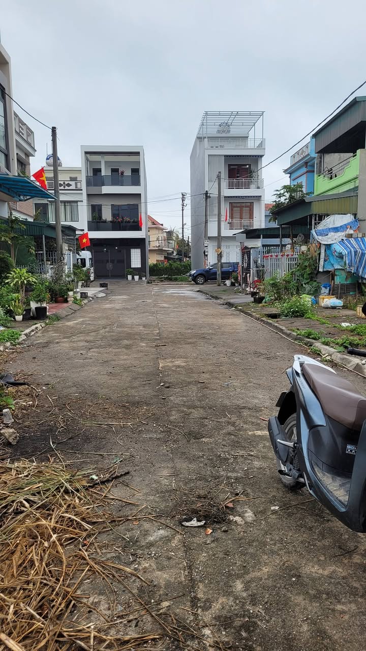 Đất nền Cẩm Phả 96.8m² - Sổ đỏ chính chủ, xây dựng tự do.