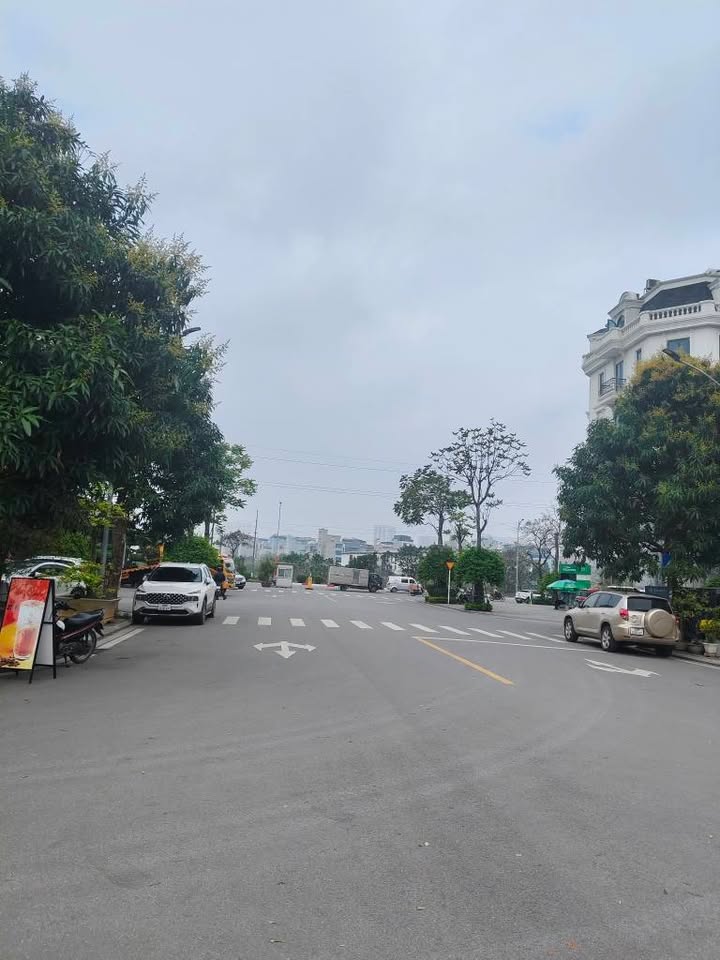 Nhà Mặt Tiền Kinh Doanh 80m² Hà Đông - Lô Góc 5 Tầng, Full Nội Thất