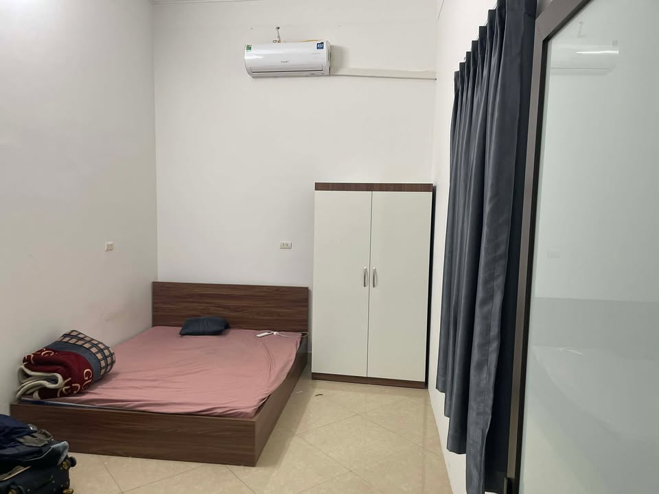 Cho thuê căn hộ 2 ngủ Phố Tứ Liên, Tây Hồ - Sẵn sàng đón khách ngay!