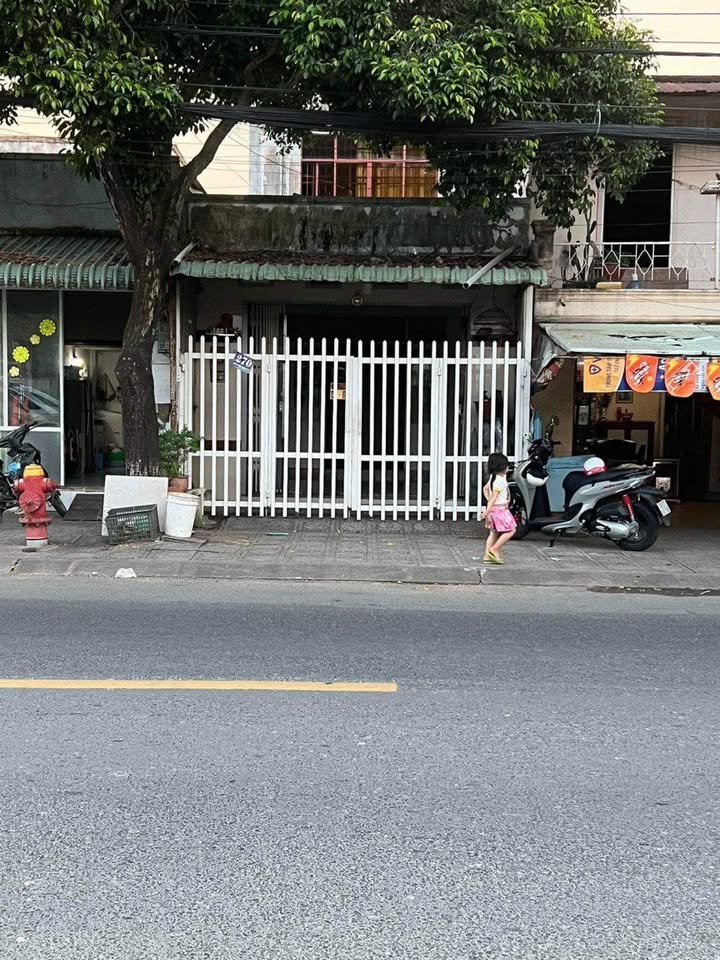 Nhà nguyên căn TP Hà Tiên 5.5 triệu/tháng - Mặt tiền kinh doanh sầm uất!