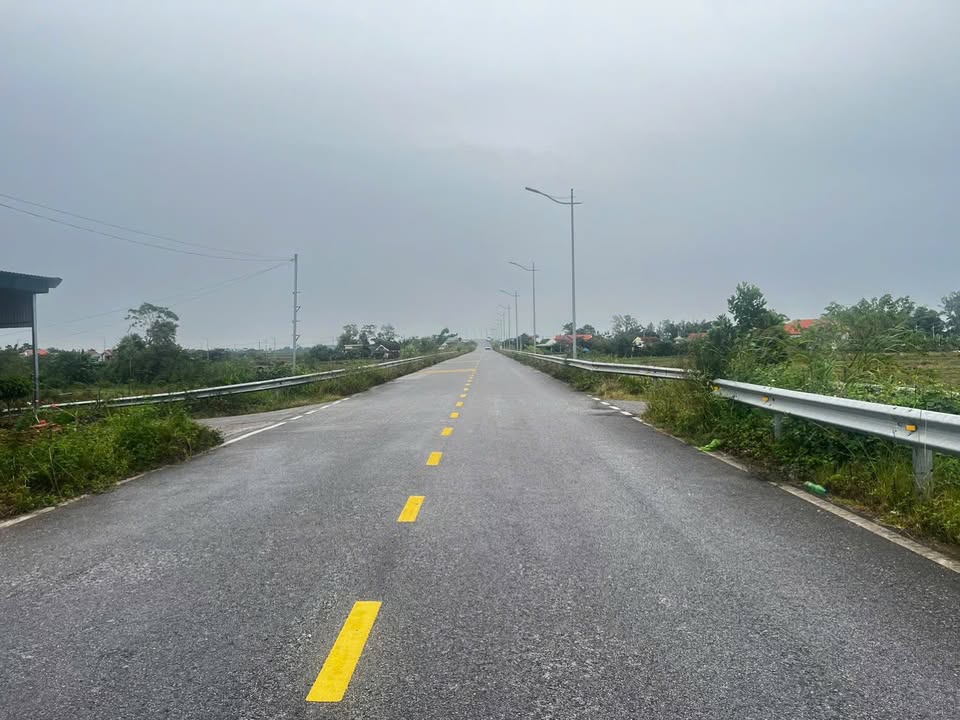 Đất nền Móng Cái 83.9m² giá 1 tỷ - Sổ hồng chính chủ