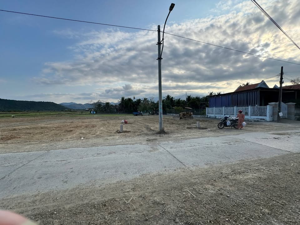 Đất nền Đường Lý Tự Trọng Ninh Hòa 180m² - Sổ đỏ chính chủ