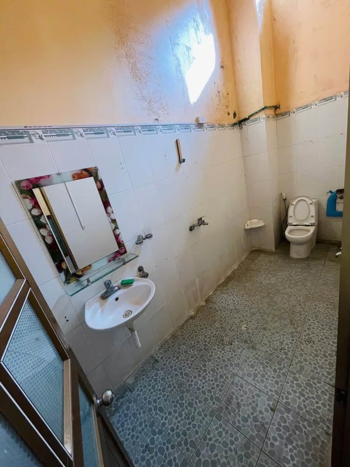 Nhà 2 Tầng Phường Cốc Lếu 100m² - Giảm 200 Triệu, Sổ Đỏ Chính Chủ