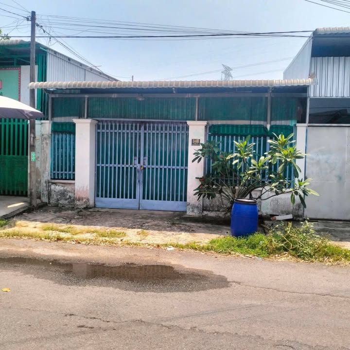 Nhà Mặt Tiền Củ Chi - 200m² Full Thổ Cư, Kinh Doanh Sầm Uất - Giá 4.95 Tỷ