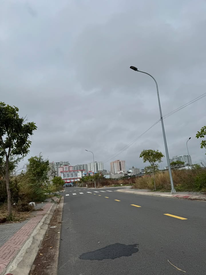 Đất Vũng Tàu 75m² Hướng Đông - Sổ Đỏ Sẵn Sàng, Giá 7.3 Tỷ