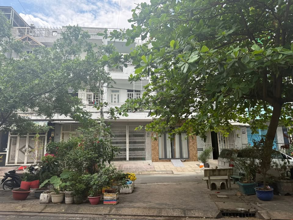 Nhà Q6 Khu Bình Phú 2 60m² - Vị trí đẹp, Sẵn sàng ở ngay!