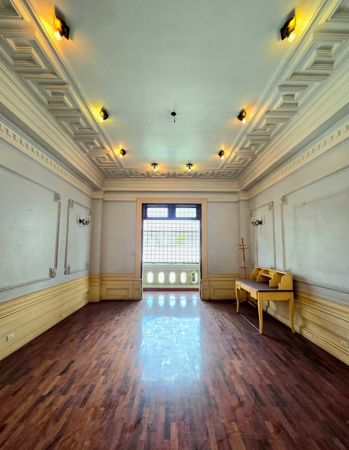 Nhà 6 Tầng Đúc Kiên Cố - Hẻm Xe Van Thích Quảng Đức, Phú Nhuận - 16 Tỷ