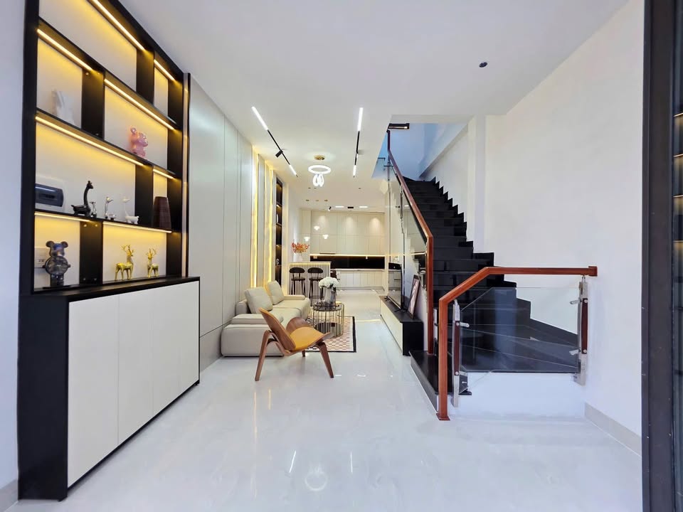 Nhà riêng Phạm Nhữ Tăng 50m² - Full nội thất, sẵn sàng dọn vào ở!