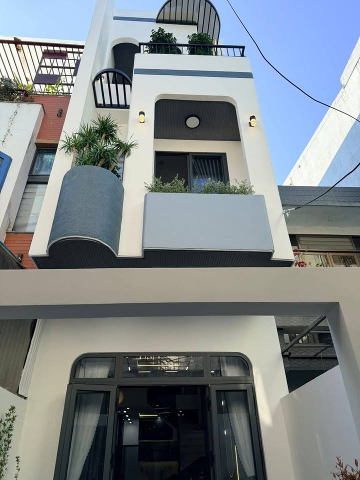 Bán nhà 3 tầng Hải Phòng Đà Nẵng 70m² - 2 mặt kiệt thoáng, full nội thất!