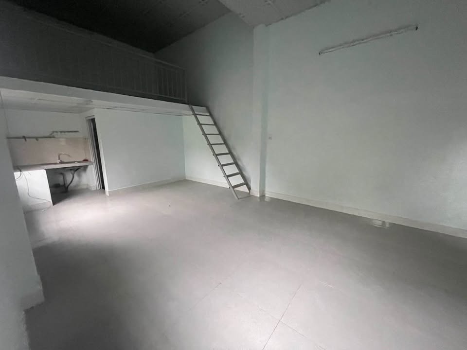 Nhà Cẩm Lệ Đà Nẵng 100m² giá 2.75 tỷ - Lô góc ô tô vào tận nhà!