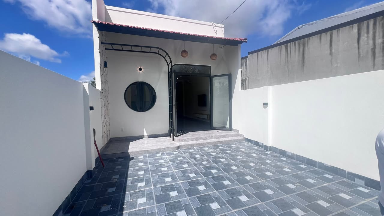 Nhà Riêng Buôn Ma Thuột 115m² giá 1.66 tỷ - Ô tô vào tận nhà!