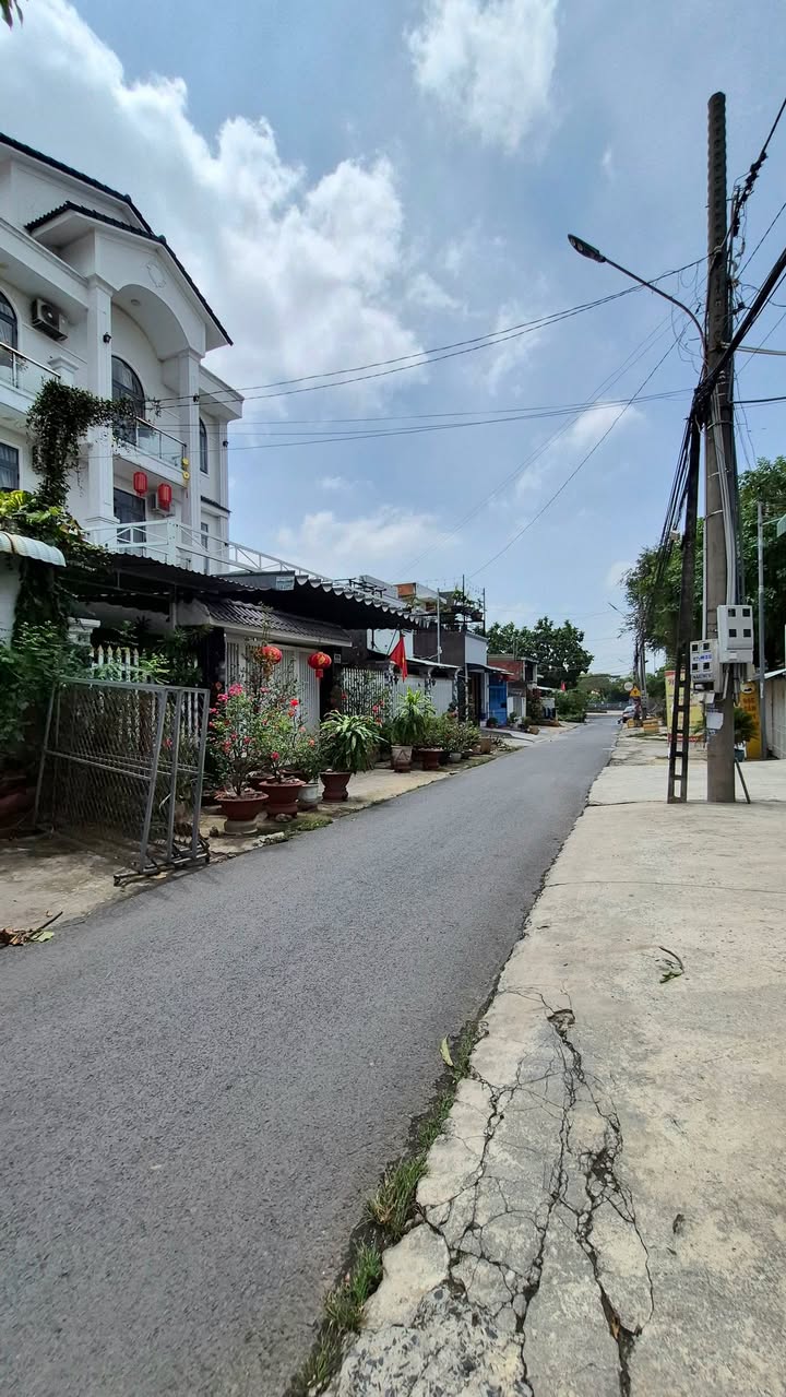 Nhà Phố Mặt Tiền Hàm Nghi TP Tây Ninh 132m² - Vị Trí Đắc Địa!