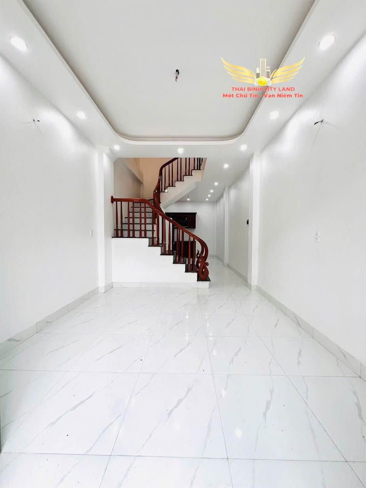 Nhà 3 Tầng Trần Lãm, 40m² - Sẵn Sàng Vào Ở Ngay!