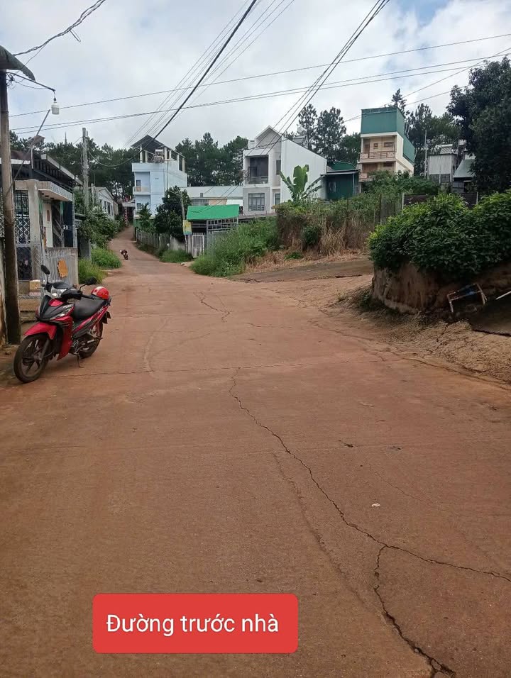 Nhà 1.65 Tỷ Hẻm 8m Bắc Gia Nghĩa - 390m² TC, 2PN