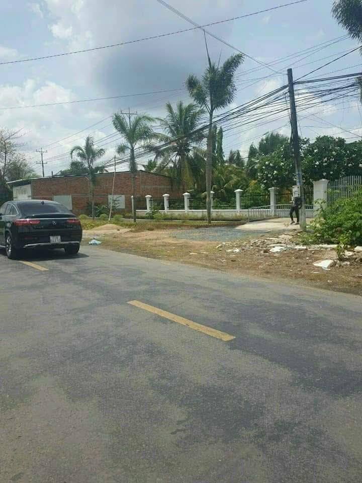 Bán Gấp Đất Mặt Tiền QL57C, Bến Tre - 3295m² Có Nhà Ở, Giá Tốt