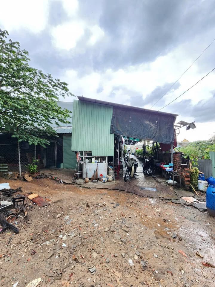 Bán Đất Tân Đông Hiệp Dĩ An 84m² Sổ Hồng Riêng - Giá 1.8 Tỷ