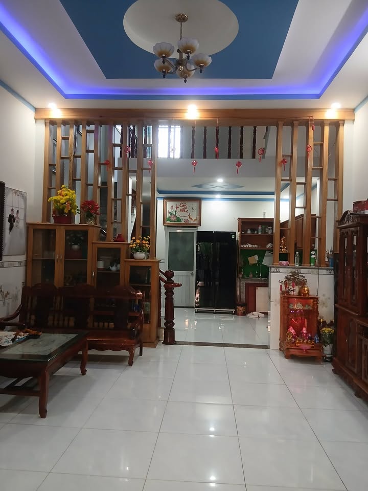 Nhà riêng Phú Thạnh, Tân Phú 100m² - Ô tô vào tận nhà, sổ hồng!