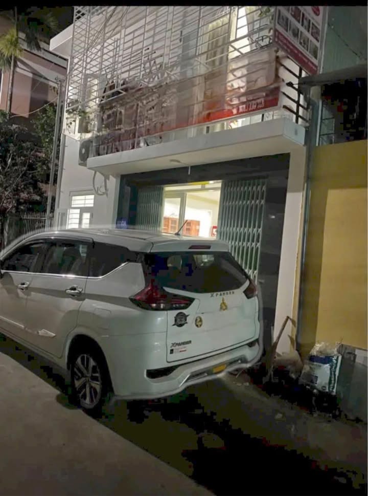 Nhà Mặt Tiền Nội Bộ An Nhơn, 40.8m² - Ô Tô Tới Nhà