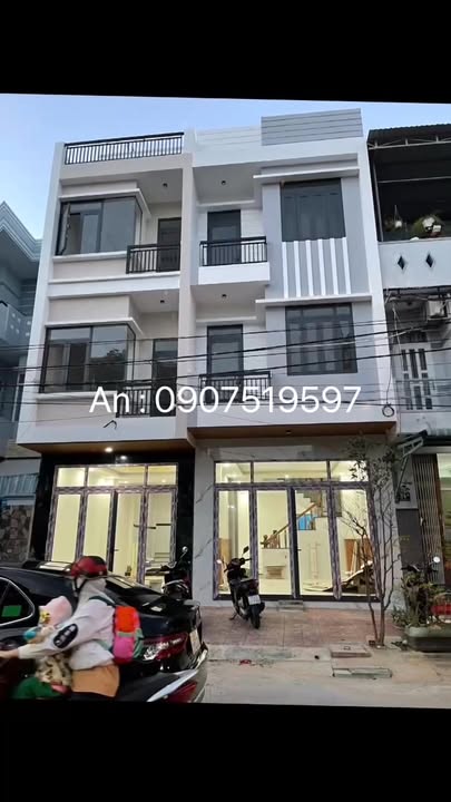 Mặt Tiền Mai Hắc Đế, Quy Nhơn - Nhà 3 Tầng Đẹp, Sổ Hồng, 53m²