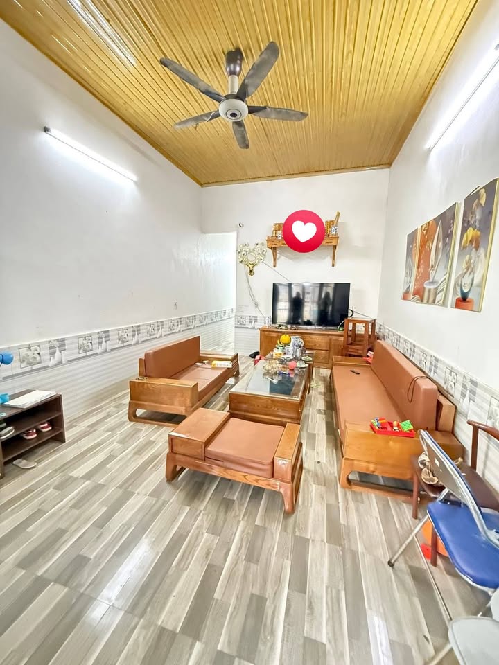 Nhà Cấp 4 Minh Khai, Yên Minh 68m² giá 1.5 tỷ - Vị trí đẹp!