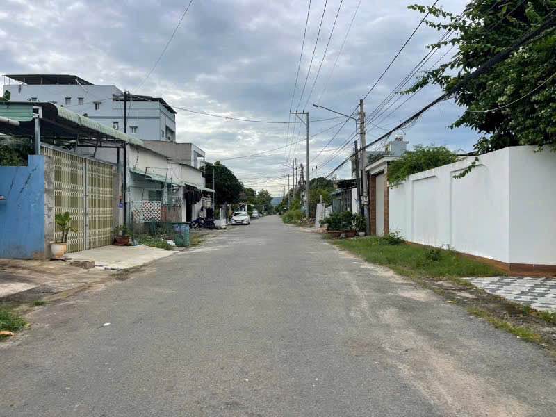 Đất nền Nguyễn Mạnh Hùng Bà Rịa 141m² 2.98 tỷ - Sổ đỏ chính chủ