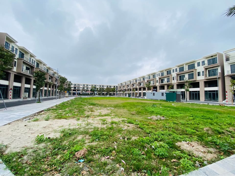 Bán Shophouse Glory Hưng Hà - 72.5m² 4 Tầng - Sổ Đỏ Sẵn Sàng - 5 Tỷ