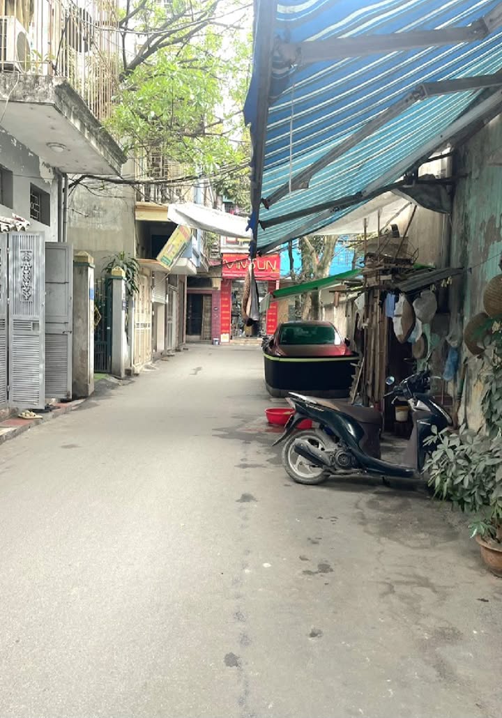 Nhà riêng Lê Hồng Phong, Hà Đông 32m² - Ô tô vào tận nhà!