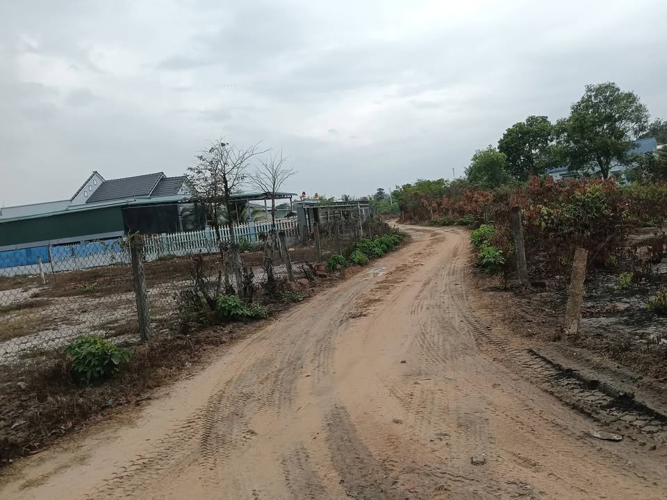 Đất nền La Gi Bình Thuận 1320m² - Sổ đỏ chính chủ, 2 mặt tiền đẹp!