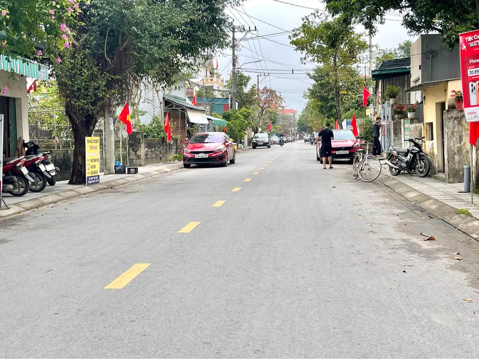 Nhà Phố Mặt Tiền Nguyễn Văn Cừ 120m² - Đầu tư sinh lời ngay!