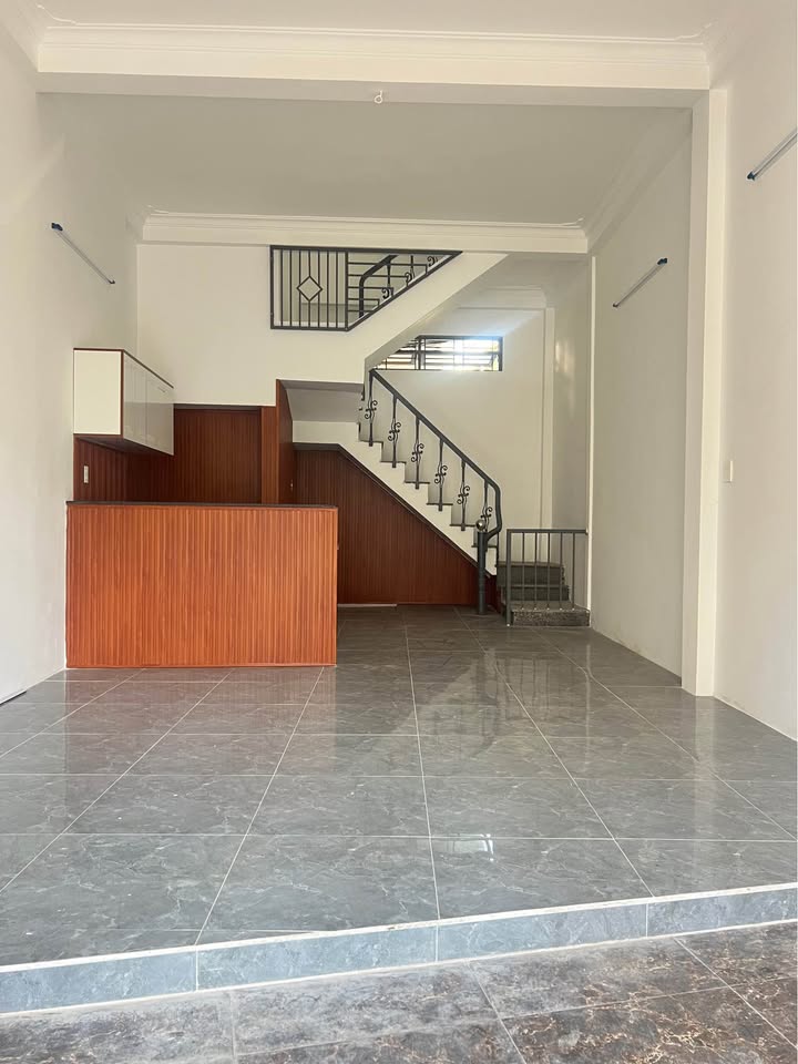 Nhà Mặt Tiền Bạch Đằng Quy Nhơn 42m² - Kinh Doanh Đắc Lợi 4.2 Tỷ