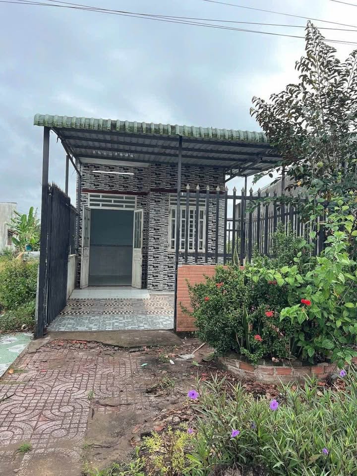 Nhà KDC Đông Phú Châu Thành 100m² giá 1.3 tỷ - Sổ hồng sẵn!