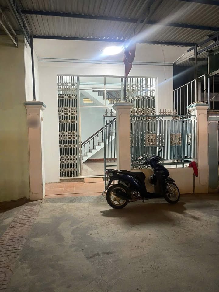 Nhà Riêng TP Quảng Ngãi 5 Triệu/Tháng - Ô Tô Tận Cửa, Sẵn Sàng Ở!