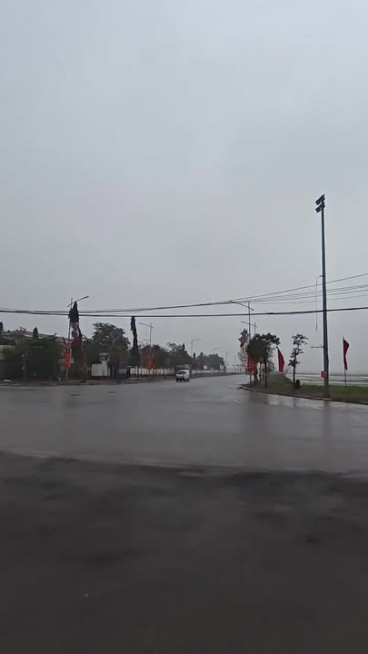 Đất nền Gia Lâm 61m² nhỉnh 8 tỷ - Sổ đỏ chính chủ, vị trí vàng!