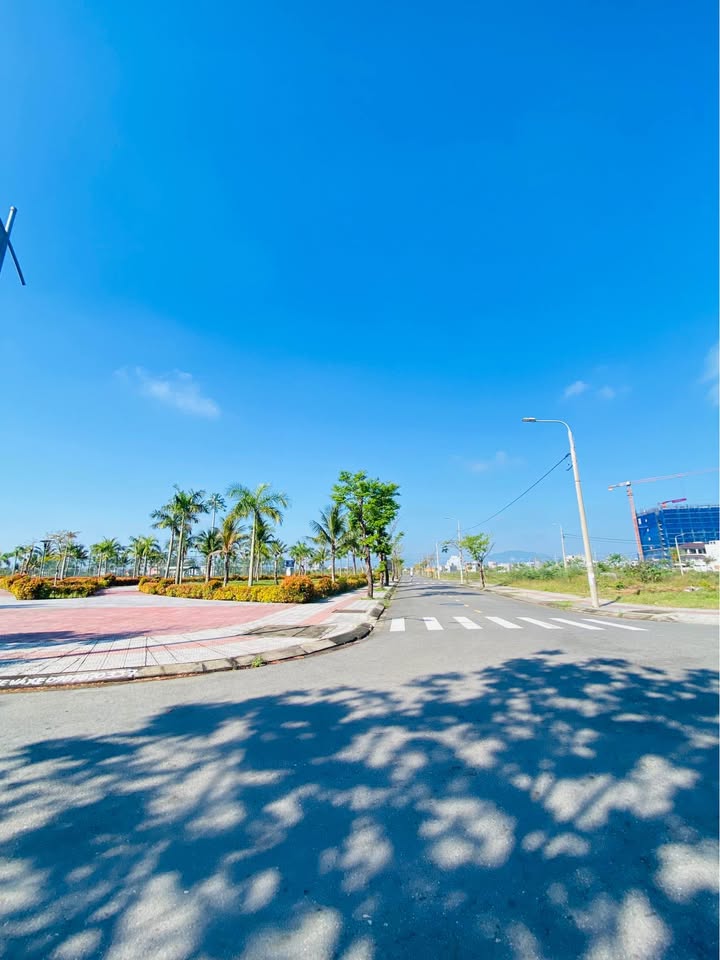 Đất nền Nam Hòa Xuân Đà Nẵng 100m² giá 6 tỷ - Sổ đỏ chính chủ!