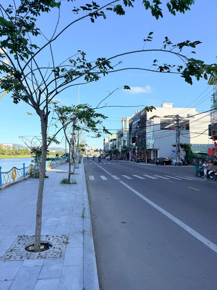 Nhà Mặt Tiền Kinh Doanh Hoa Lư, Quy Nhơn 110m² - Sổ Đỏ Chính Chủ