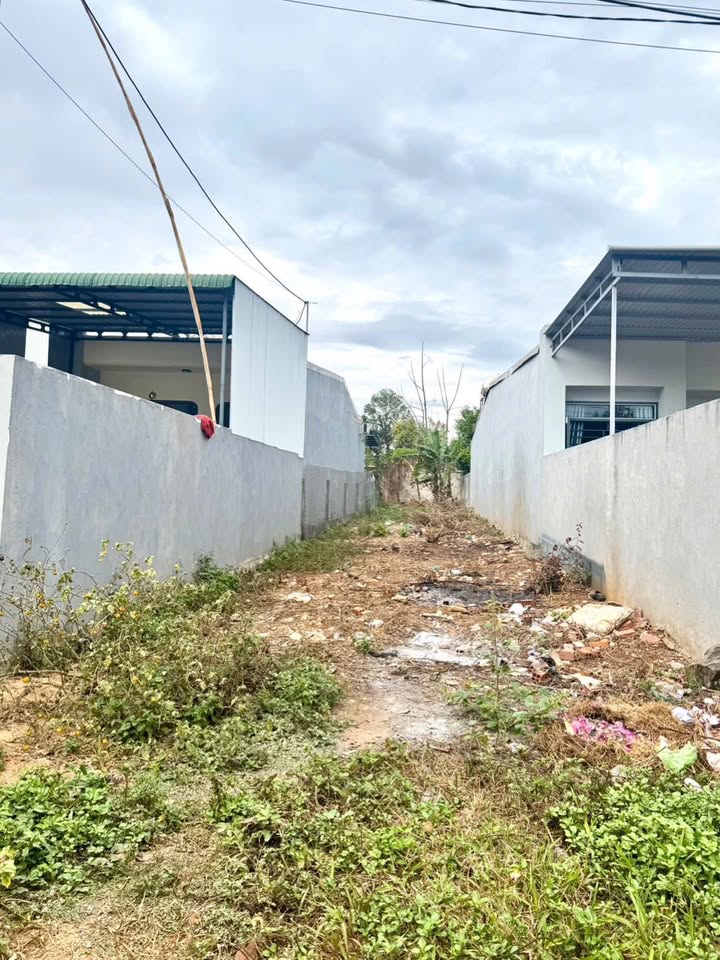 Nhà phố Buôn Ma Thuột 250m² - Mặt tiền kinh doanh đắc địa!