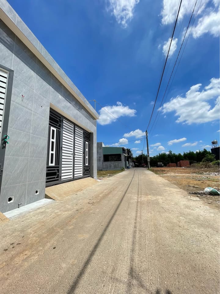 Nhà Sông Trầu Trảng Bom 118m² - 2PN, Sổ Hồng Thổ Cư, Giá 1.85 Tỷ