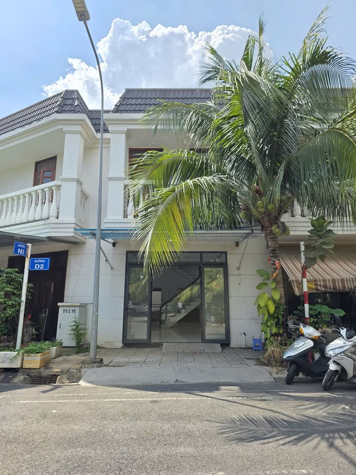 Nhà 1 Trệt 1 Lầu Dĩ An - 60m² Sổ Hồng, Gần Làng Đại Học