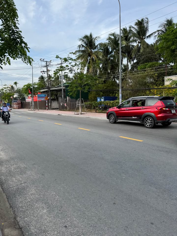 Nhà Mặt Tiền Ngô Quyền La Gi 156m² - Mặt Tiền Kinh Doanh Hiệu Quả!