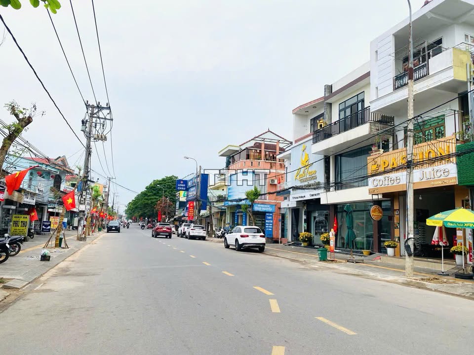 Nhà Phố Đông Hà 149m² Đường Lê Lợi - Mặt tiền kinh doanh sinh lời!