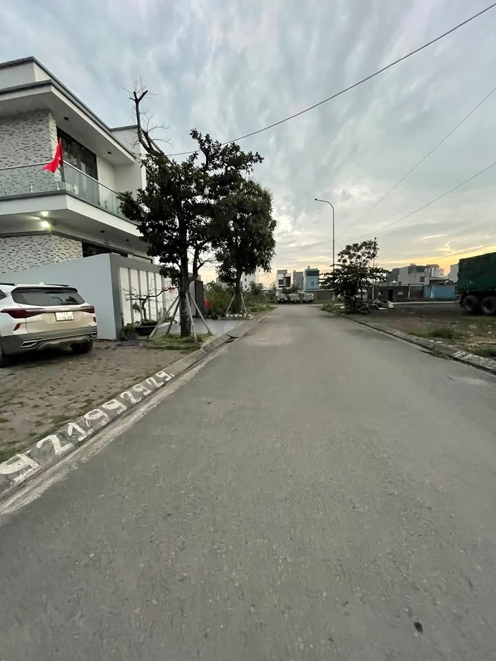 Đất nền Cao Sơn Cẩm Phả 98.7m² - Hạ tầng hoàn thiện, đường ô tô tránh!