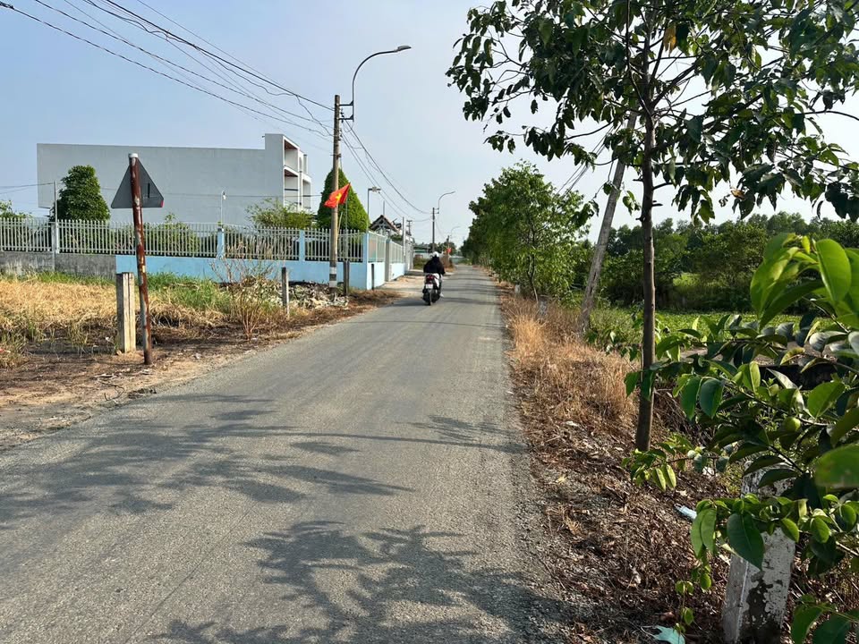 Nhà Phố Đường 835 Nhà Bè 150m² - Mặt tiền kinh doanh đắc địa!