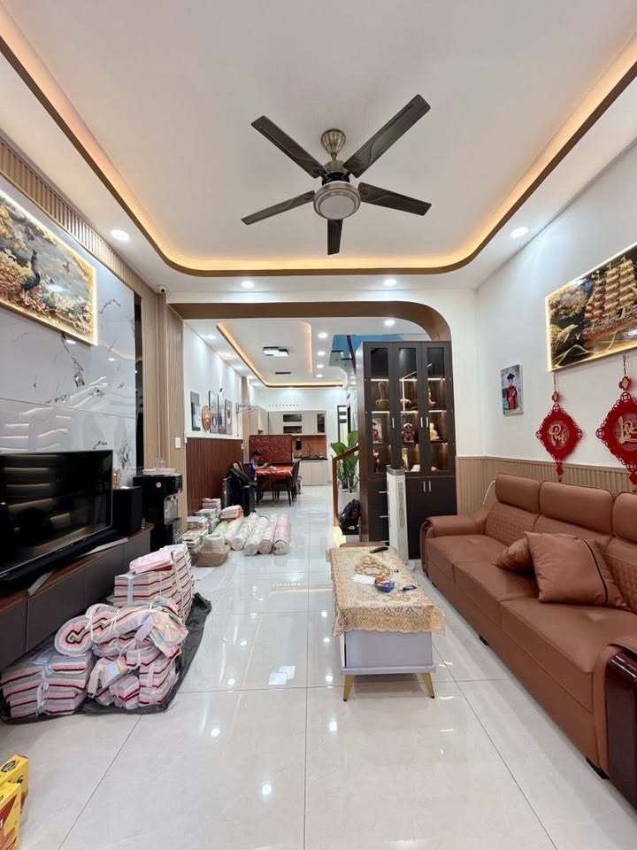 Nhà phố Dương Văn Dương Dầu Tiếng 64m² giá 6 tỷ - Ô tô vào tận nhà!