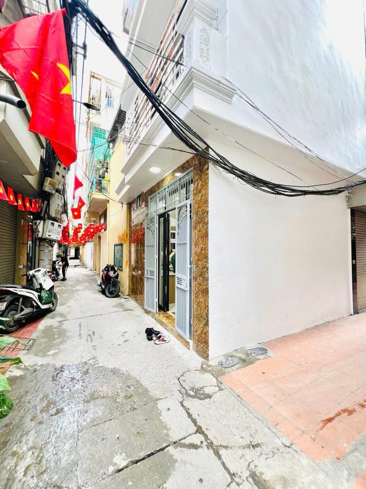 Nhà Phố Giáp Nhị, Hoàng Mai 200m² 6 tỷ - Vị trí đắc địa