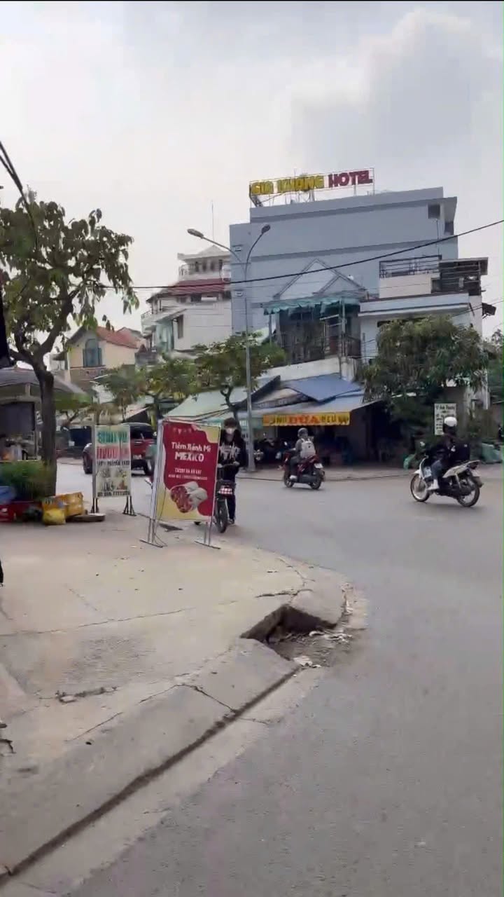 Nhà Phố Song Hành Bình Chánh 154m² - Góc 3 Mặt Tiền, Đầu Tư Sinh Lời!