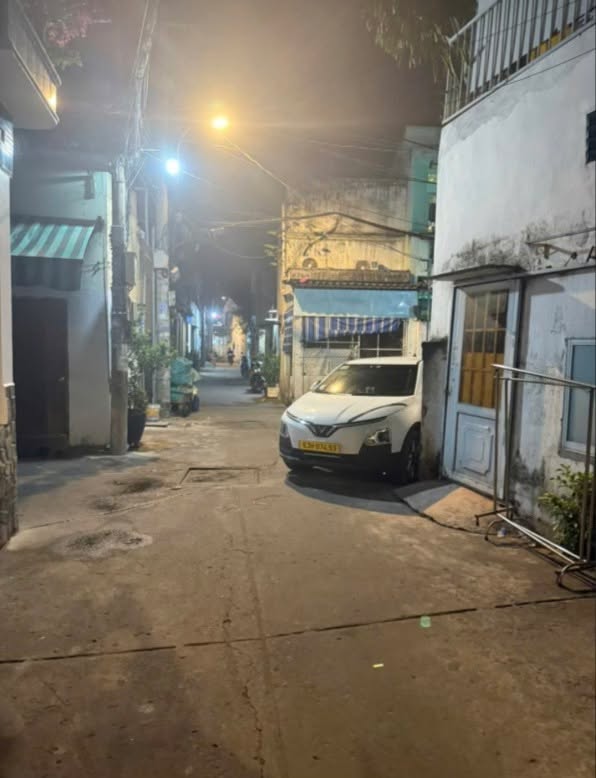 Nhà riêng Quận 6 83m² giá 9 tỷ - Nở hậu tài lộc, ô tô vào tận nhà!