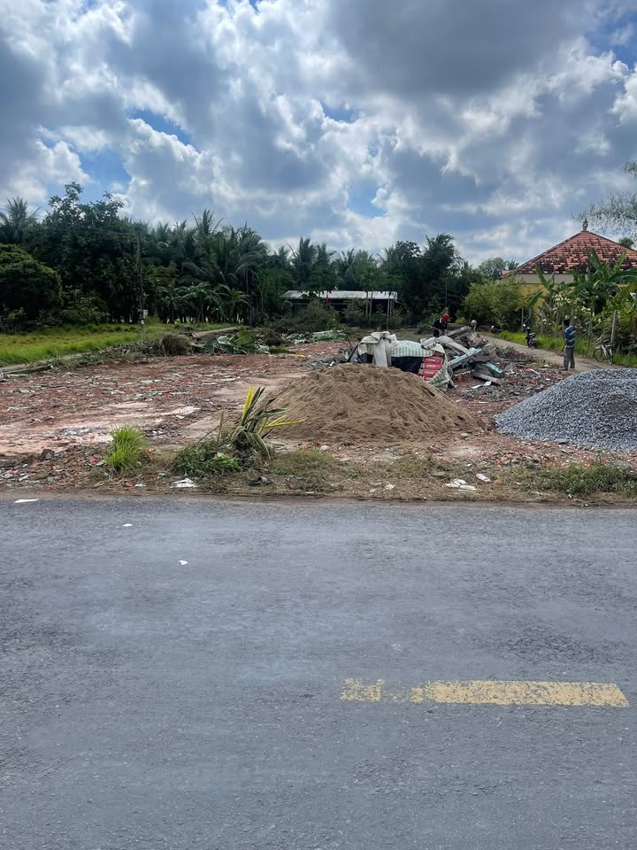 Bán Đất Mặt Tiền Huyện Lộ Bến Tre 1000m² - Sổ Đỏ Thổ Cư, Gần Viện Kiểm Soát Mới