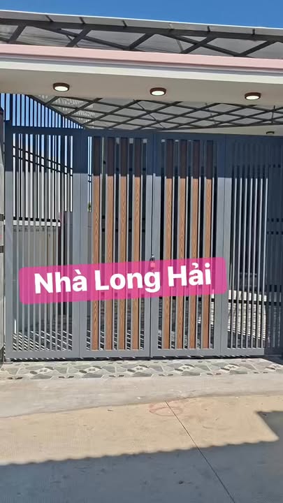 Nhà riêng Long Hải 120m² - Ô tô vào tận nhà, sổ hồng sẵn!