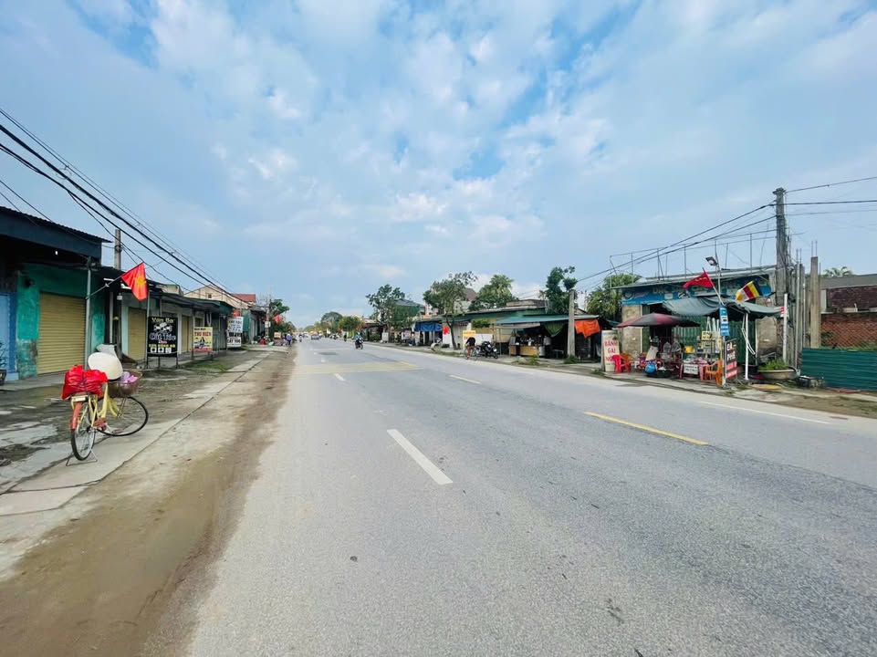 Nhà Phố Đường Vũ Quang, Hà Tĩnh 158m² - Mặt Tiền Kinh Doanh Đắc Địa!